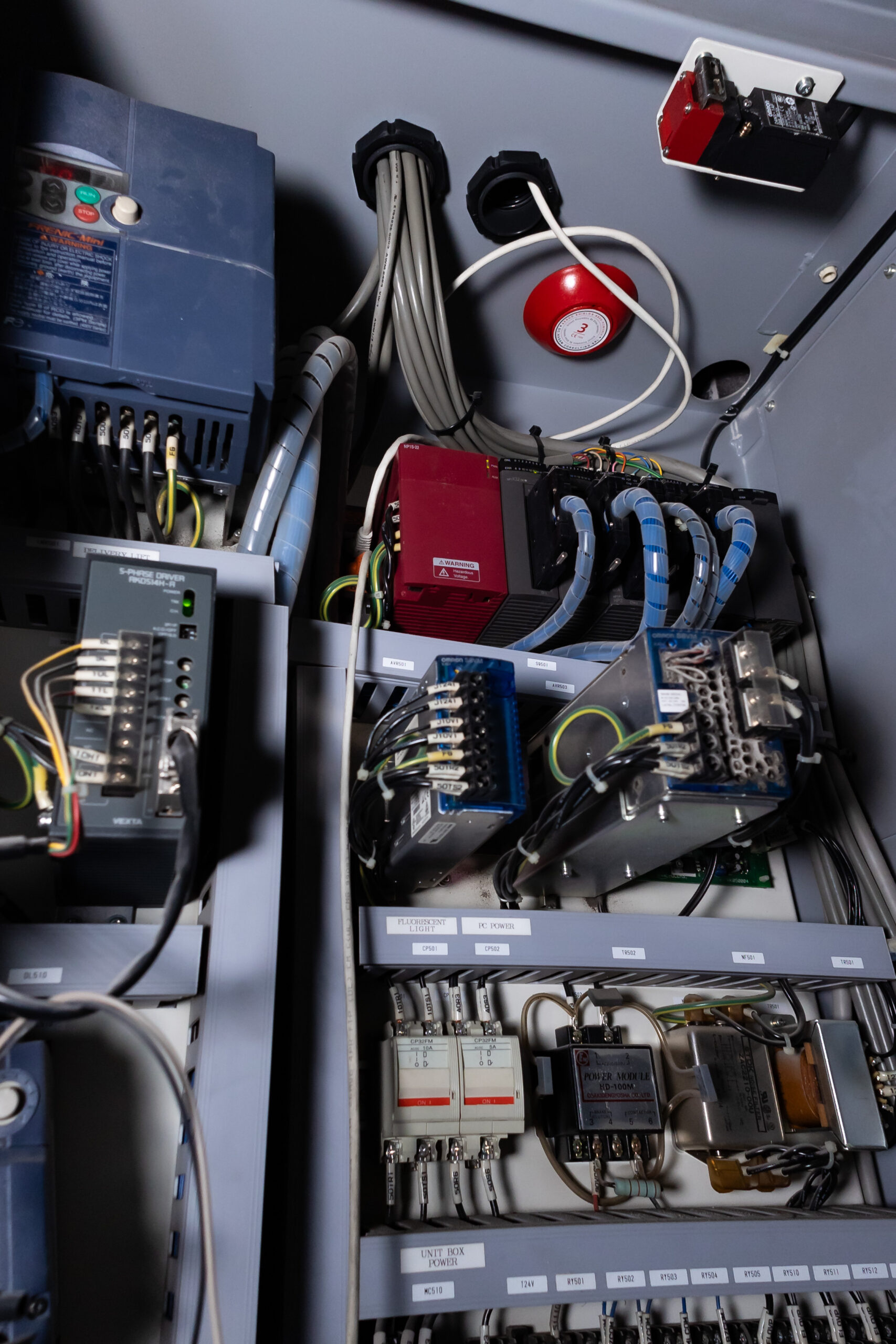 Aerooshield-Montaj-Tablou-Tipografie